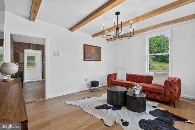 140 CREEK RD, Shermans Dale, PA 17090