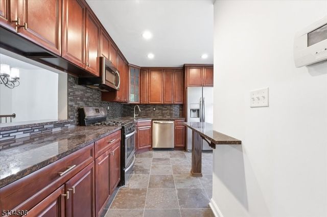 293 Gettysburg Way, Lincoln Park Boro, NJ 07035