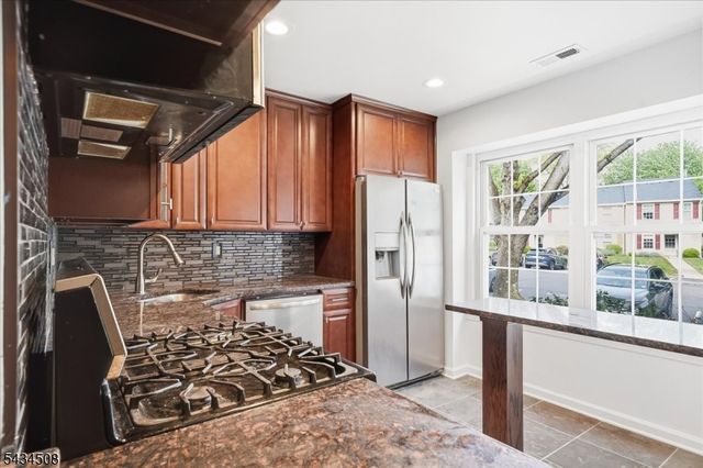 293 Gettysburg Way, Lincoln Park Boro, NJ 07035