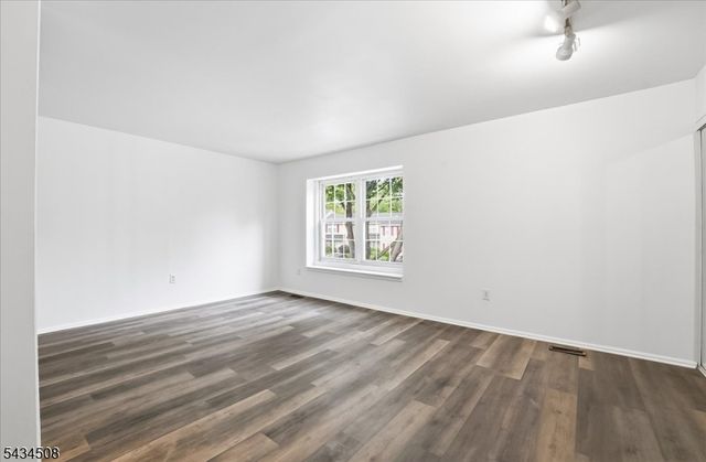 293 Gettysburg Way, Lincoln Park Boro, NJ 07035
