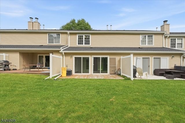 293 Gettysburg Way, Lincoln Park Boro, NJ 07035