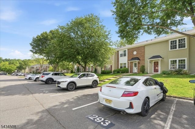 293 Gettysburg Way, Lincoln Park Boro, NJ 07035
