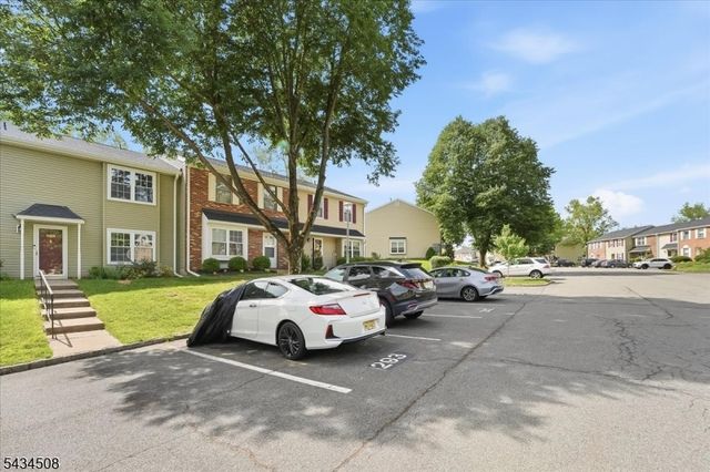 293 Gettysburg Way, Lincoln Park Boro, NJ 07035