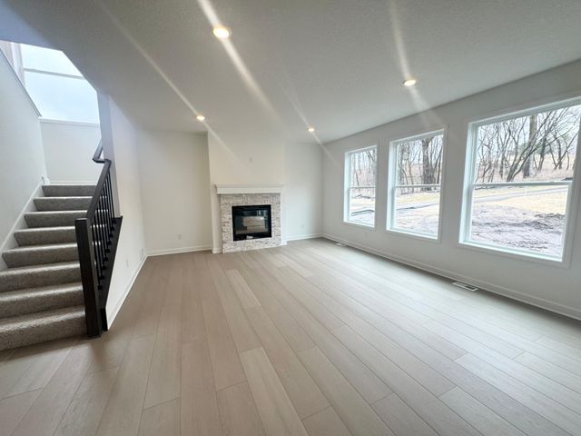 2584 Aspen Court, Shakopee, MN 55379