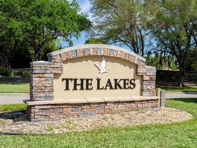 1773 OAK LAKES DRIVE, Sarasota, FL 34232