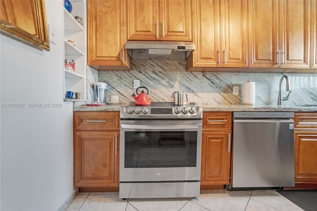 245 18th St 904, Miami Beach, FL 33139