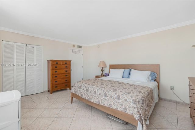 245 18th St 904, Miami Beach, FL 33139