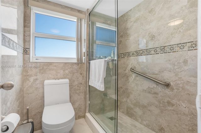 245 18th St 904, Miami Beach, FL 33139