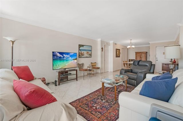 245 18th St 904, Miami Beach, FL 33139