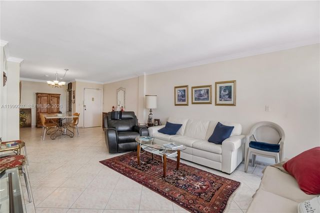 245 18th St 904, Miami Beach, FL 33139