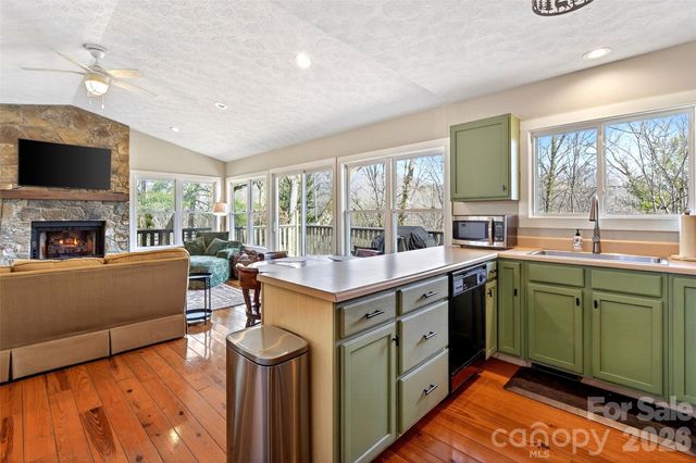 119 Sherwood Drive, Lake Lure, NC 28746