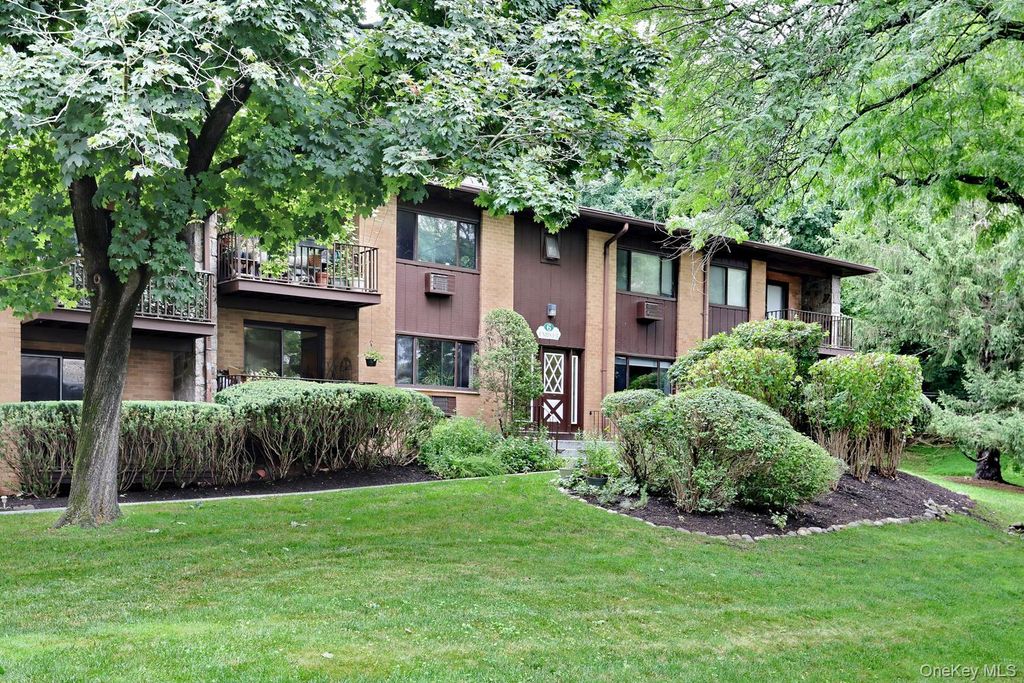 6 W Lawrence Park Drive 2, Piermont, NY 10968