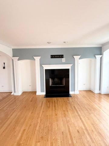 2005 Alta Vista Court 2005, Naperville, IL 60563