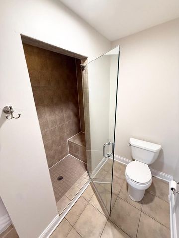2005 Alta Vista Court 2005, Naperville, IL 60563