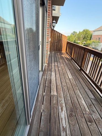 2005 Alta Vista Court 2005, Naperville, IL 60563