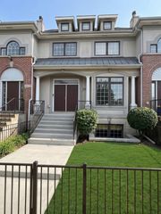 2005 Alta Vista Court 2005, Naperville, IL 60563