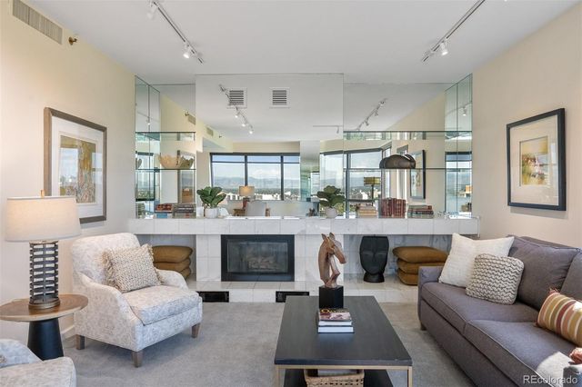 1299 N Gilpin Street 16E, Denver, CO 80218