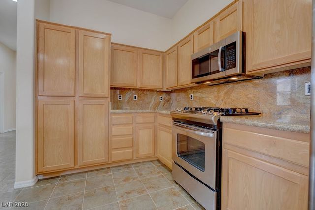 9181 Woodland Cove Court, Las Vegas, NV 89123