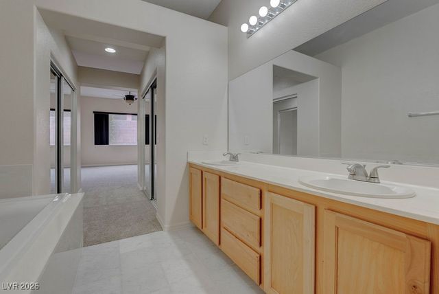 9181 Woodland Cove Court, Las Vegas, NV 89123