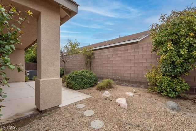 9181 Woodland Cove Court, Las Vegas, NV 89123