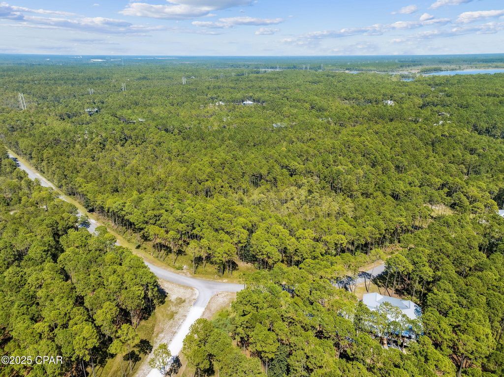 Image 7 of property listing at 7628 Coastal Hammock, Panama City Beach, FL 32413