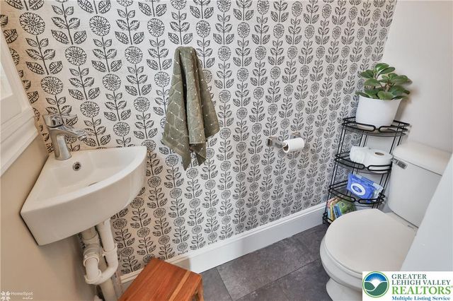 708 Pardee Street, Easton, PA 18042