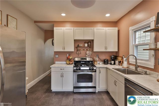 708 Pardee Street, Easton, PA 18042