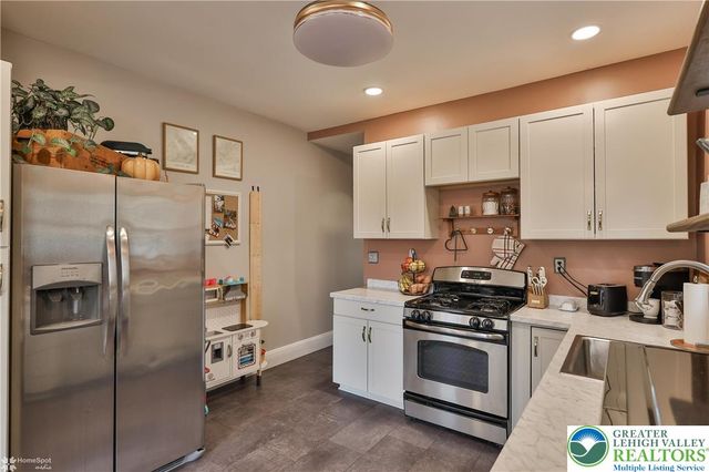 708 Pardee Street, Easton, PA 18042