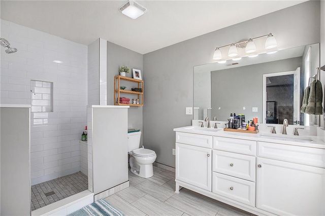 30495 W 95th Street, De Soto, KS 66018