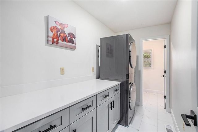 30495 W 95th Street, De Soto, KS 66018