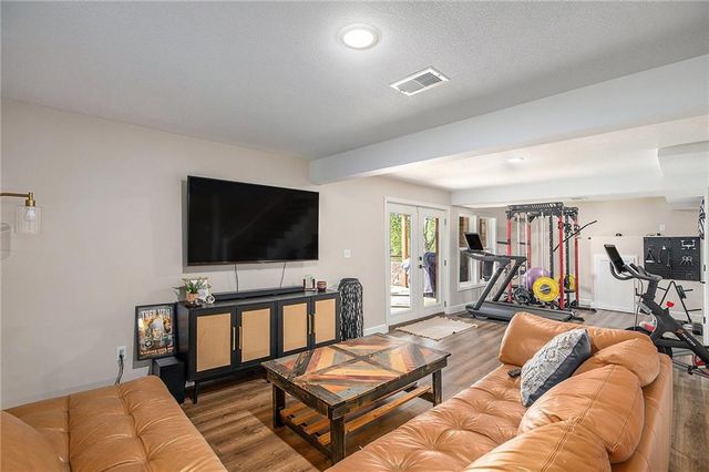 30495 W 95th Street, De Soto, KS 66018