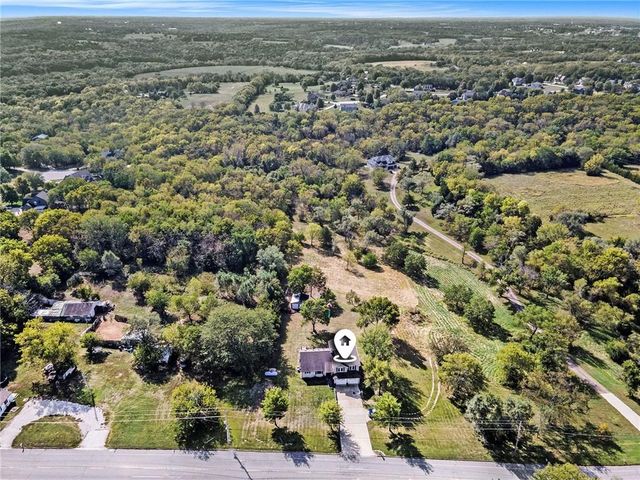 30495 W 95th Street, De Soto, KS 66018