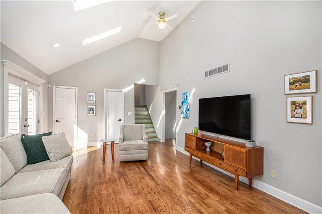 30495 W 95th Street, De Soto, KS 66018