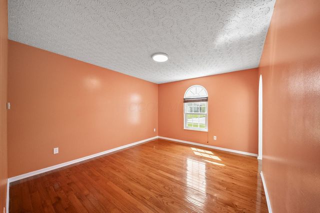 6296 Pritchard Drive, Galloway, OH 43119