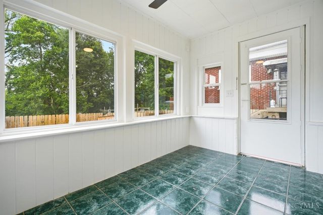 26 Escalon Street, Cincinnati, OH 45216