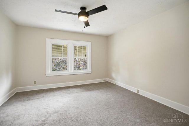 26 Escalon Street, Cincinnati, OH 45216