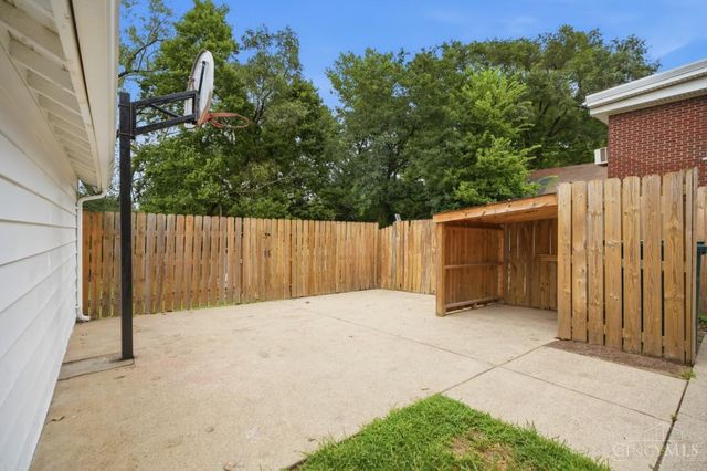 26 Escalon Street, Cincinnati, OH 45216