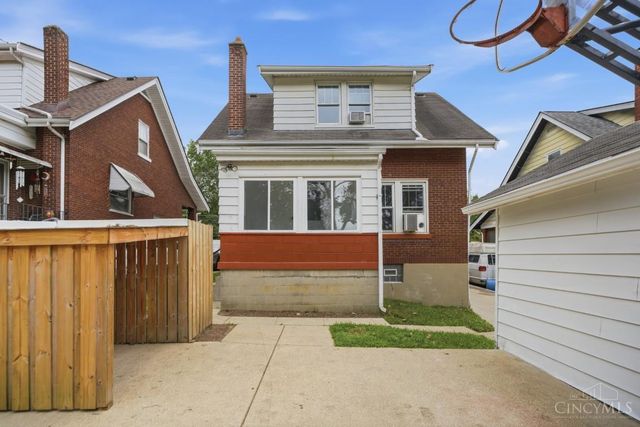 26 Escalon Street, Cincinnati, OH 45216