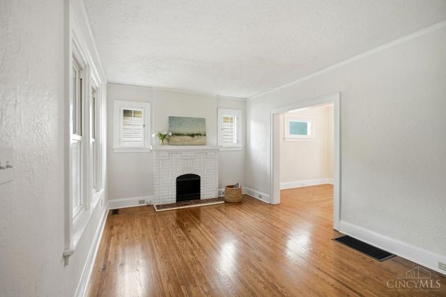 26 Escalon Street, Cincinnati, OH 45216