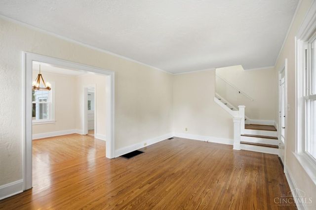 26 Escalon Street, Cincinnati, OH 45216
