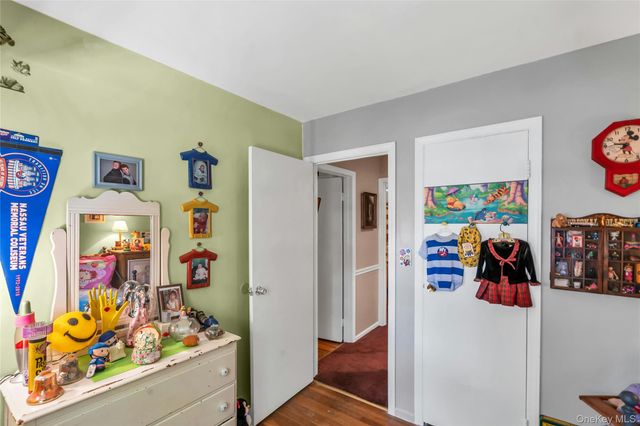 25 Del Place, Hauppauge, NY 11788