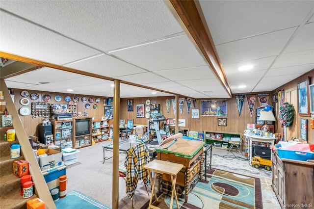 25 Del Place, Hauppauge, NY 11788