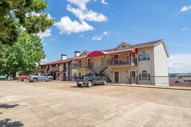 151 Peters Pt, Hot Springs, AR 71913