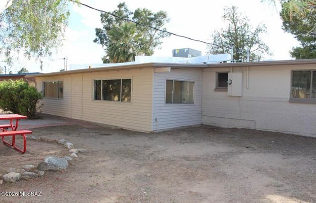 1725 S Woodland Avenue, Tucson, AZ 85711