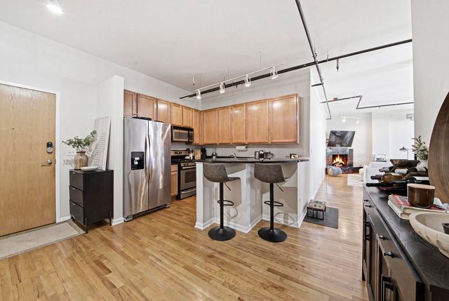 2001 S Calumet Avenue 711, Chicago, IL 60616