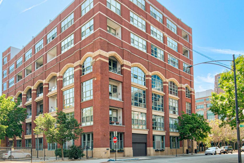 2001 S Calumet Avenue 711, Chicago, IL 60616
