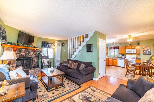 936 D Lane, Big Bear City, CA 92314