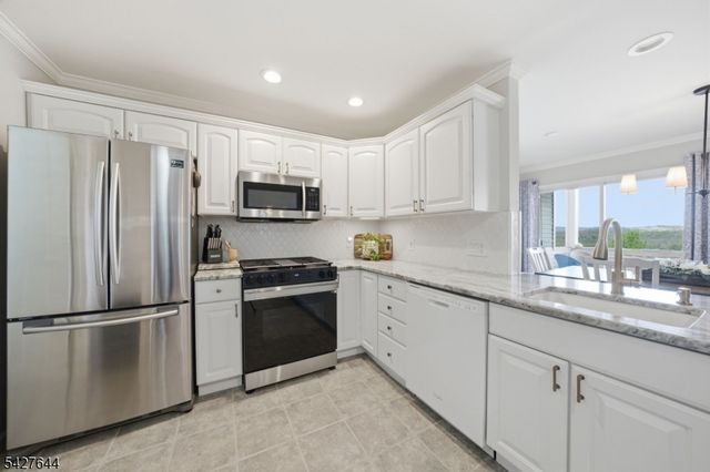38 Bourne Circle 38, Hardyston Twp., NJ 07419
