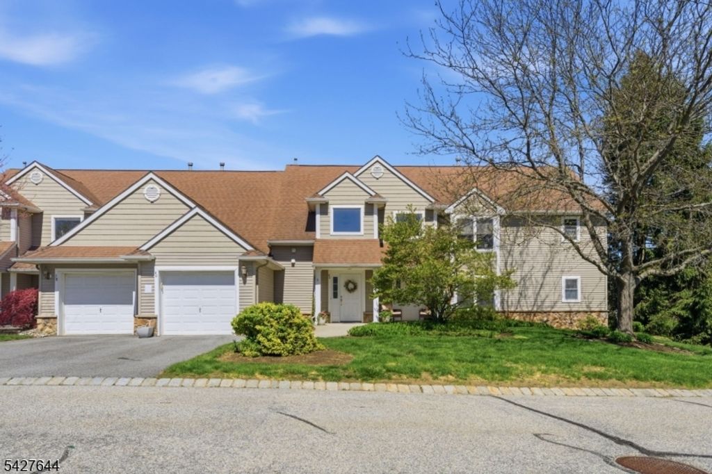 38 Bourne Circle 38, Hardyston Twp., NJ 07419