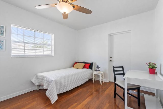 2000 NE 62nd Street, Fort Lauderdale, FL 33308